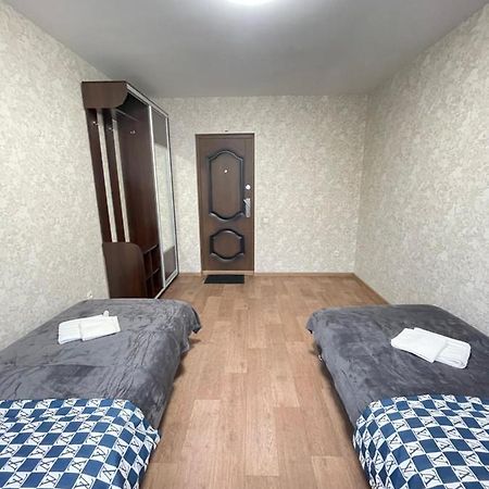 Апартаменты Проспект Победы 101 Tsjernihiv Buitenkant foto